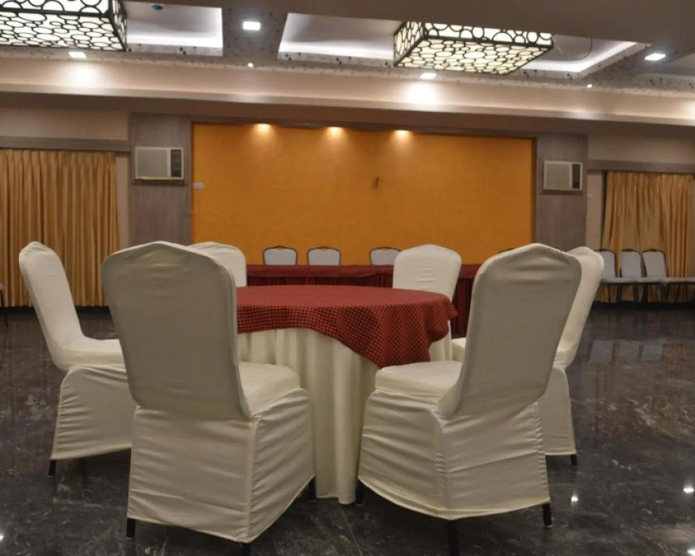фото Hotel Jeevan Sandhya