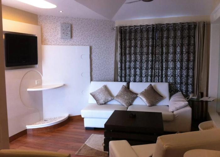 Hotel Holiday Resort