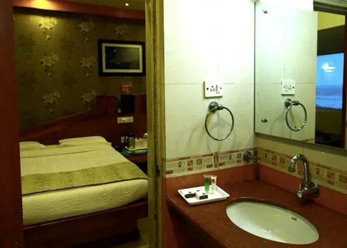 Nayak Beach Resort