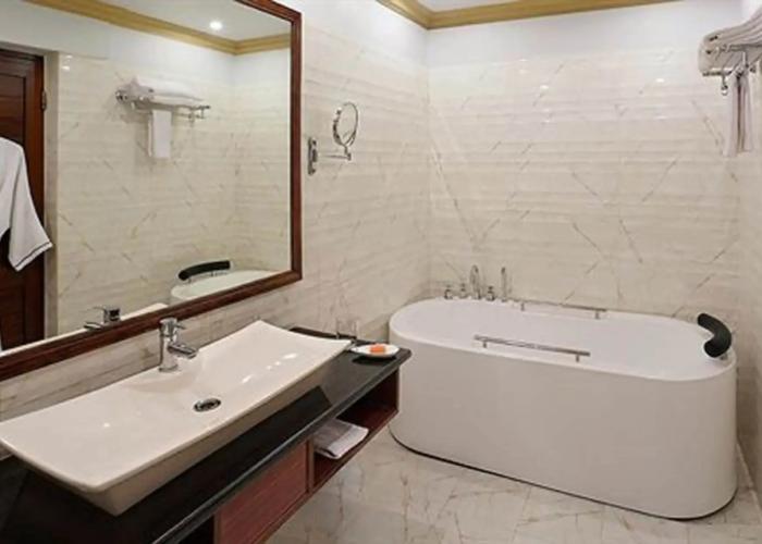 MAYFAIR Heritage, Puri