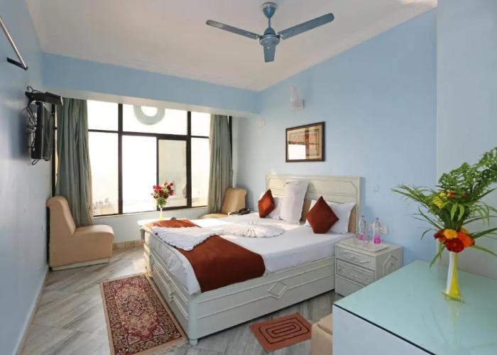 Hotel Niladri Premium