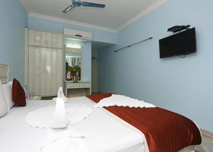 Hotel Niladri Premium