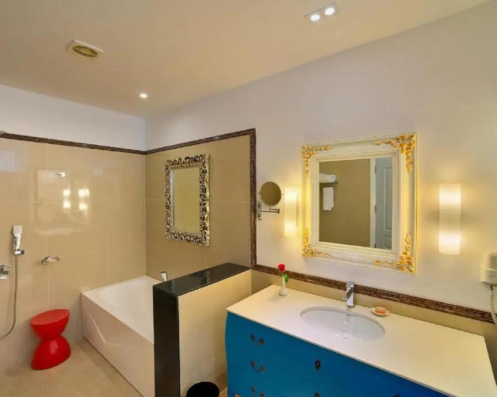 фото MAYFAIR Waves