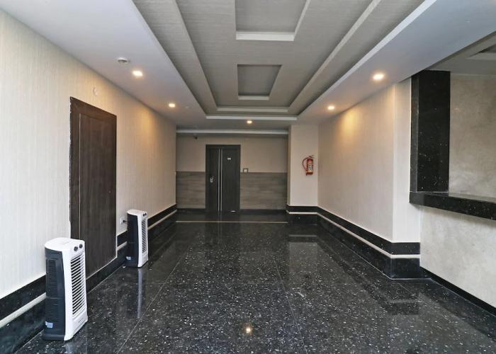 Capital O 27765 Hotel Vip Square