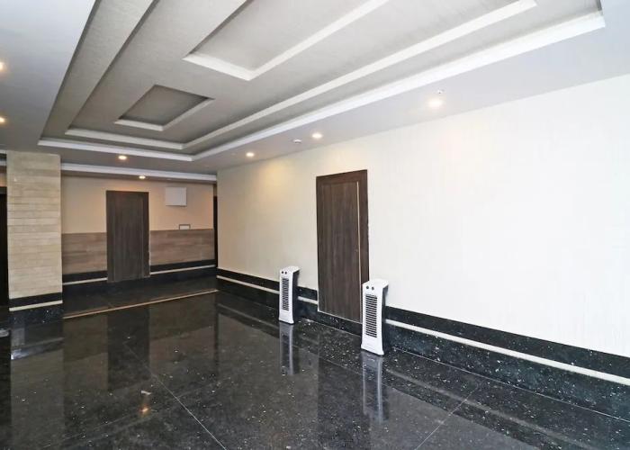 Capital O 27765 Hotel Vip Square