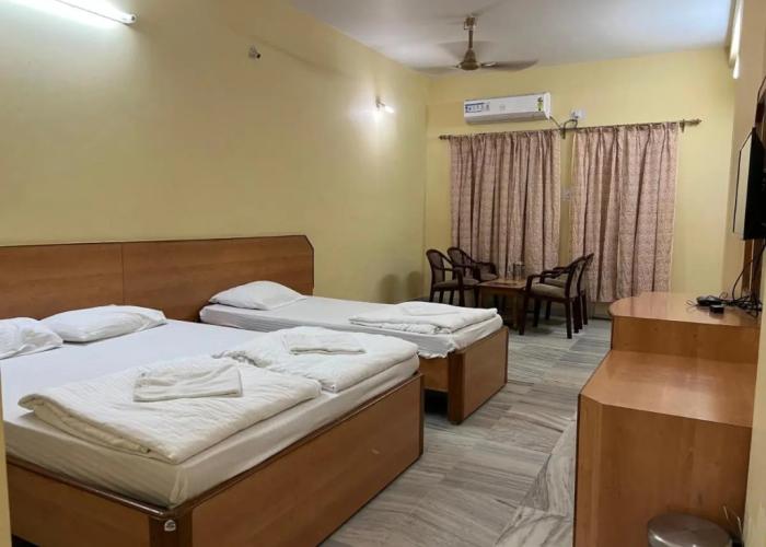 Hotel Lee Garden, Near Blue Flag Beach(500 Mtrs), Puri