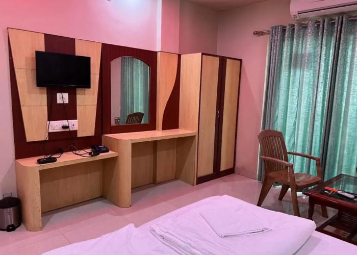 Hotel Lee Garden, Near Blue Flag Beach(500 Mtrs), Puri
