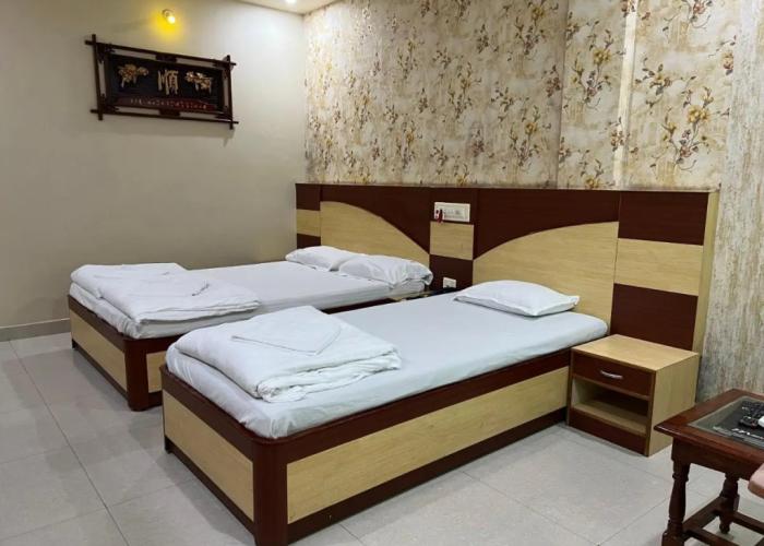Hotel Lee Garden, Near Blue Flag Beach(500 Mtrs), Puri