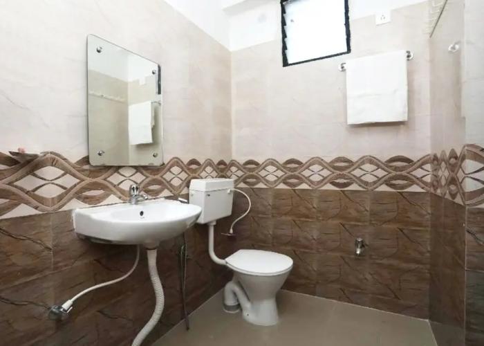 Goroomgo Grand Resort Puri