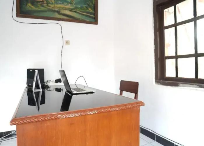 SPOT ON 93655 Home Stay Syariah Habibie