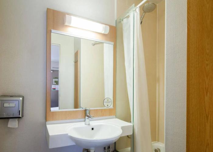 B&B HOTEL Lille Seclin Unexpo