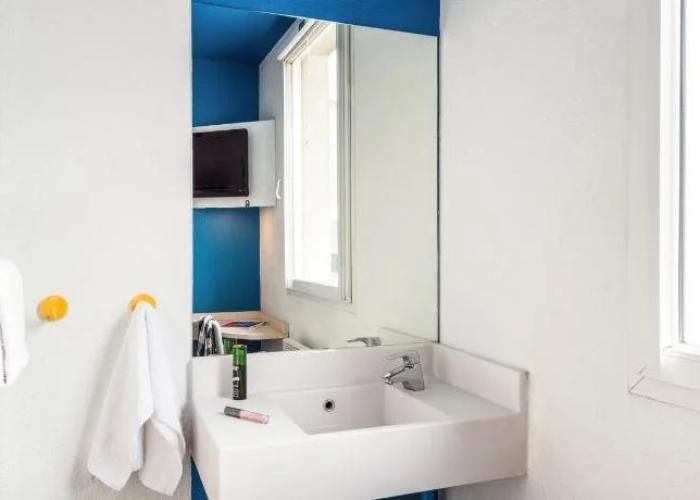 Kyriad Direct Martigues