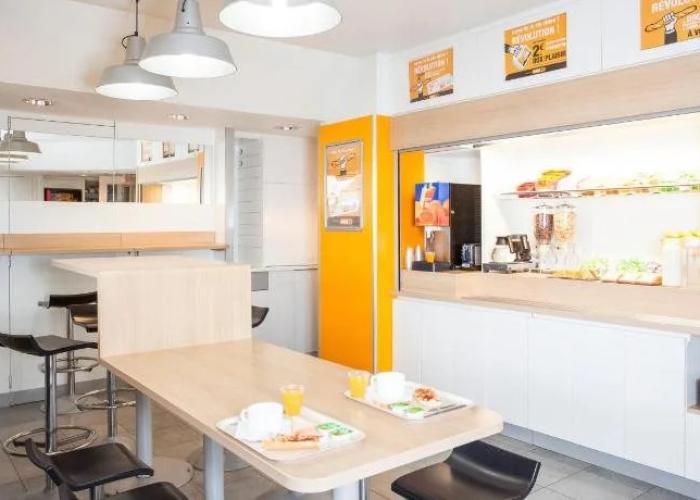 Kyriad Direct Martigues