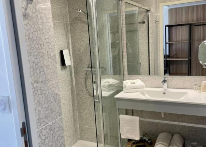 Golden Tulip Martigues Provence