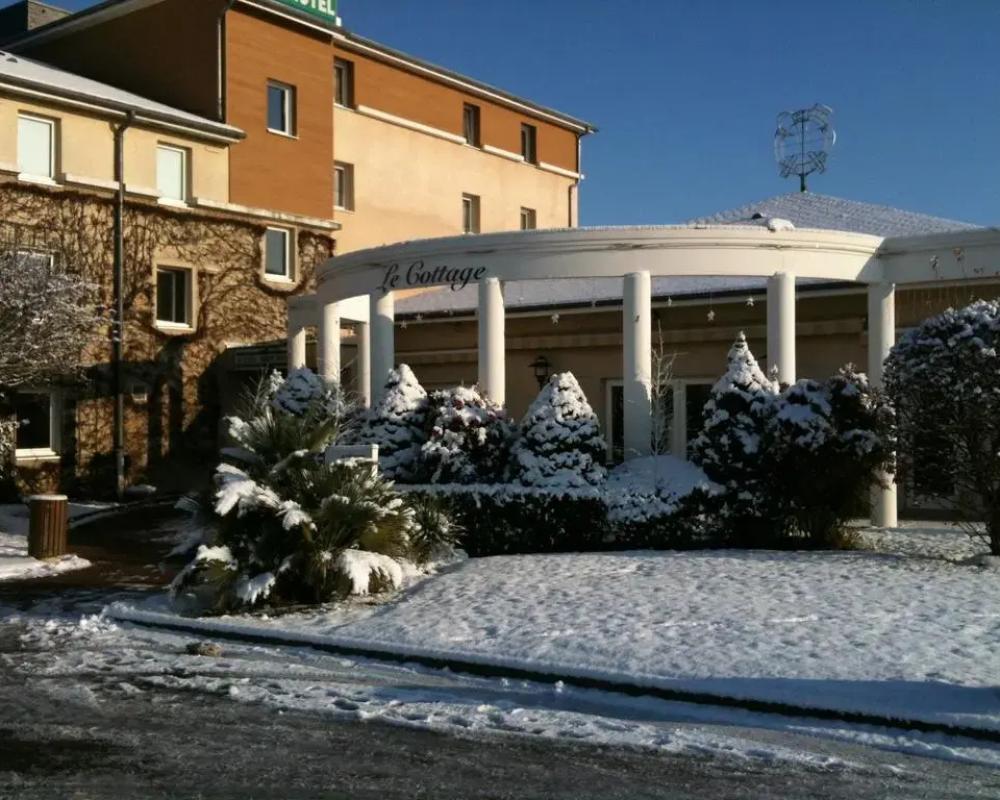 Brit Hotel Le Cottage
