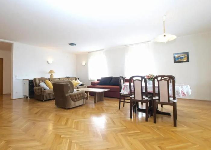 Apartment 1624
