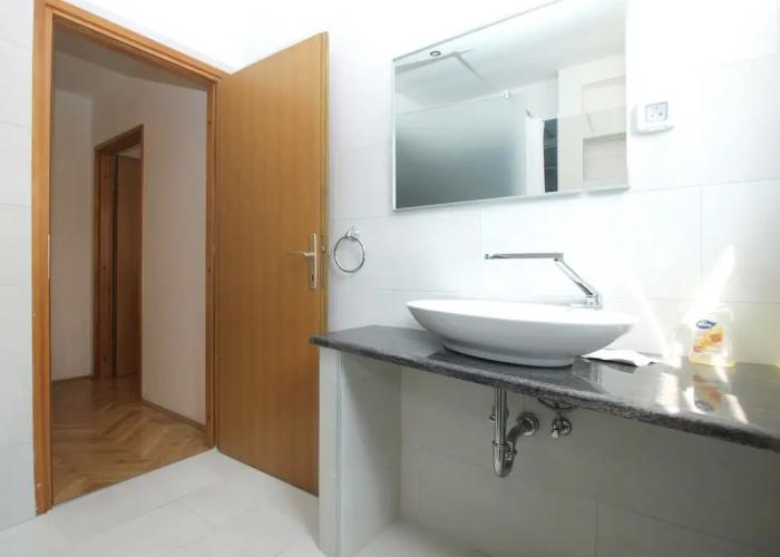 Apartment 1624
