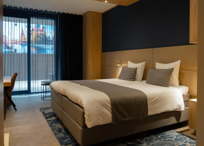 Hotel 46
