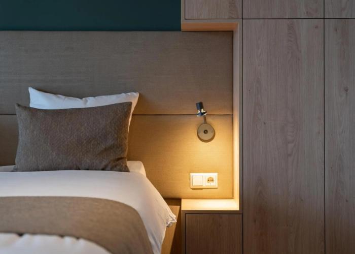 Hotel 46
