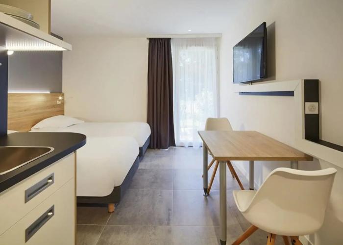 Appart'hôtel Kyriad Résidence Cabriès - Plan de Campagne