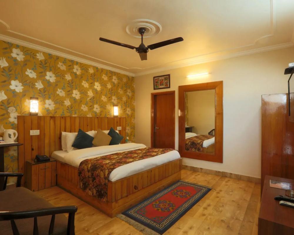 фото Hotel Mongas