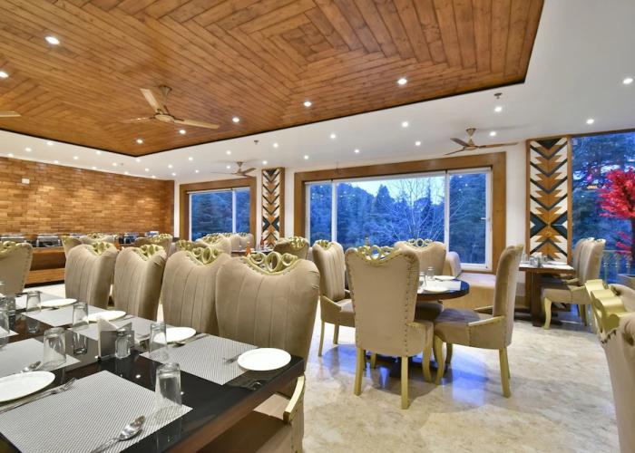 Ark Holiday Inn By DLS Hotels