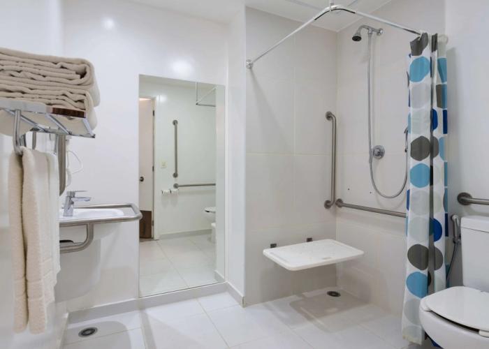 Ramada Encore by Wyndham Osasco