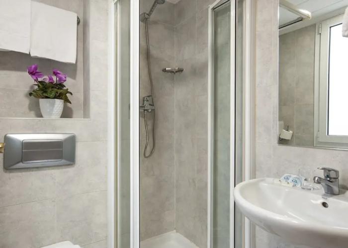 Iraipe Izaga Hostal