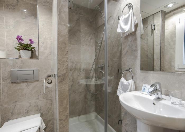Iraipe Izaga Hostal