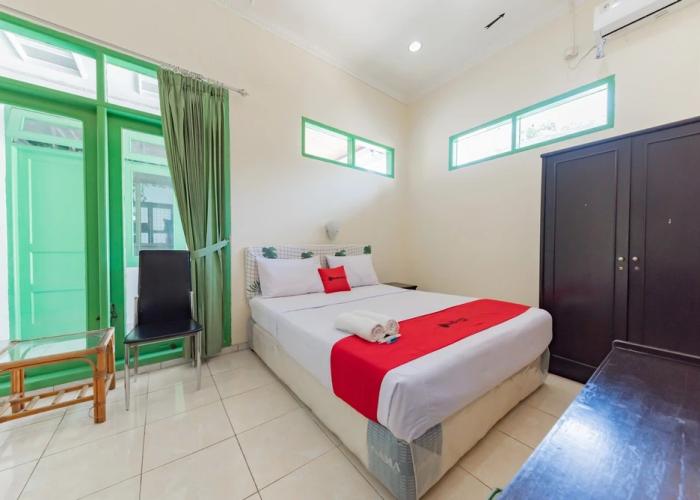 RedDoorz @ Jalan R.E. Martadinata Sukabumi