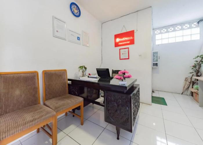 RedDoorz Syariah near RS Hermina Sukabumi