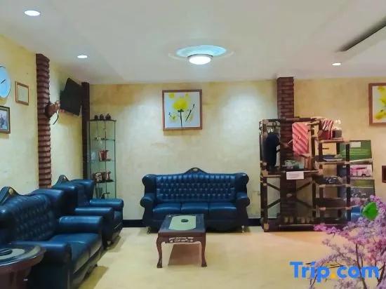 Taman Sari Hotel Dan Resort