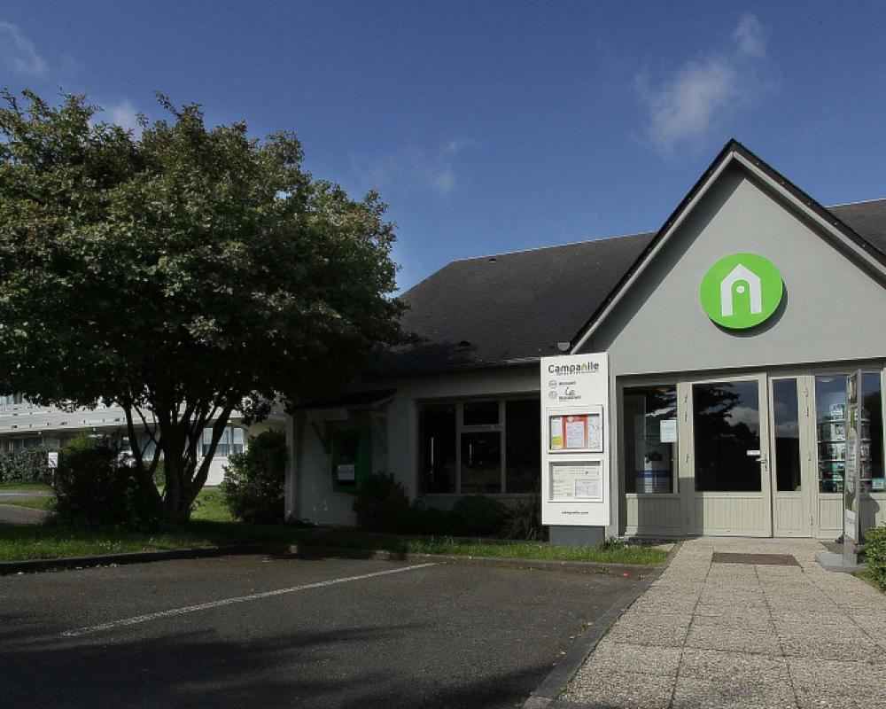 Brit Hotel Confort Dinan Taden