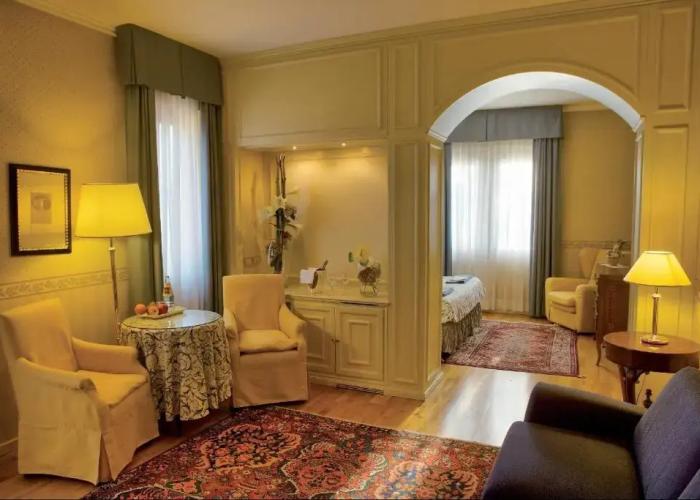 Hotel Regina Adelaide