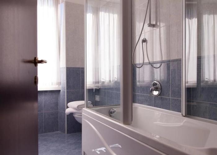 Hotel Benaco