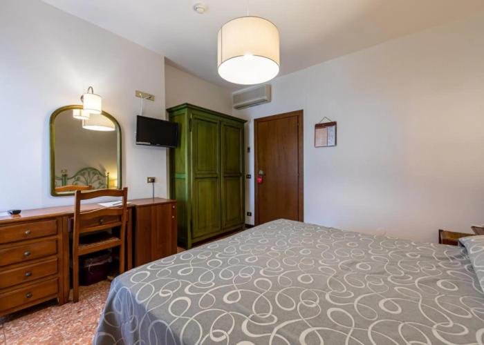 Hotel Bisesti