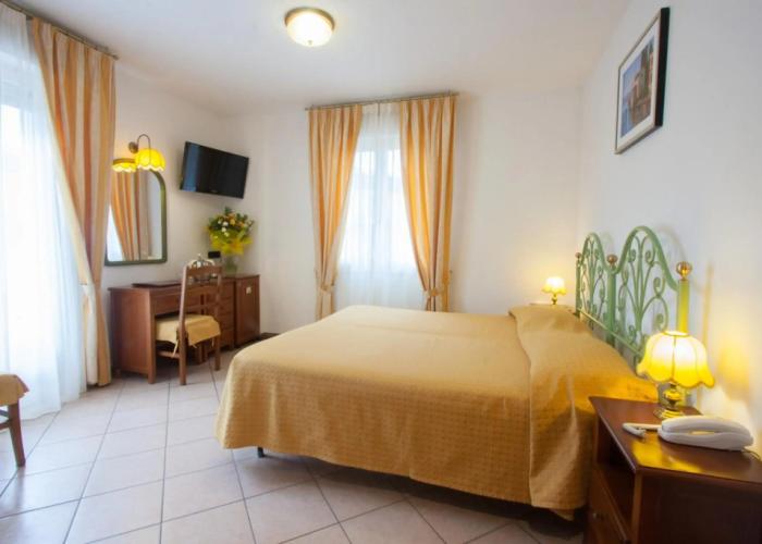 Hotel Bisesti