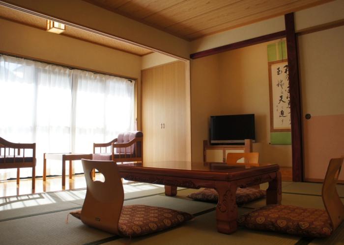 Kakeyu Onsen Kutsurogi No Yado Kuroiwa Ryokan
