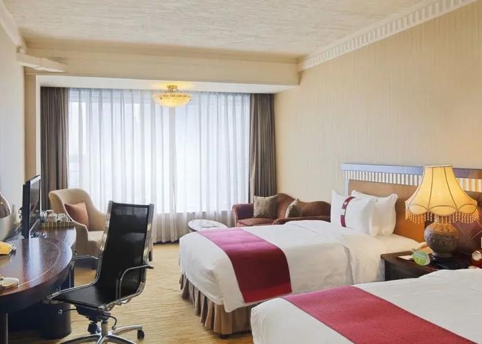 Holiday Inn Chengdu Century City Easttower & Westtower