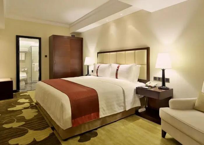 Holiday Inn Chengdu Century City Easttower & Westtower