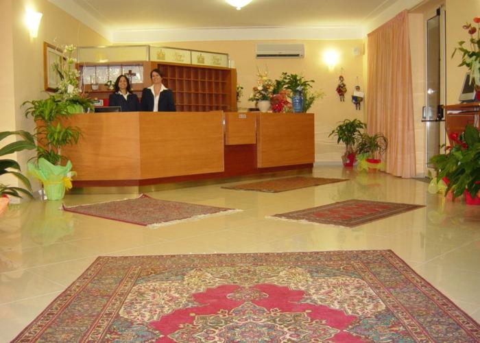 King's House Hotel Resort