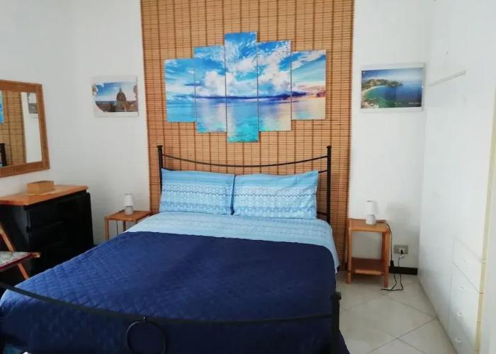 Two Rooms 30 Meters From the sea Near Etna and Taormina and Catania