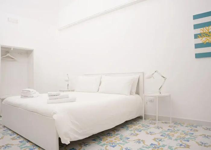 B&B Vesuvius Central
