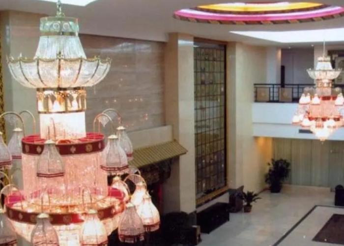 Paradise Hotel