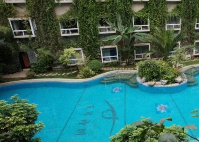 Paradise Hotel