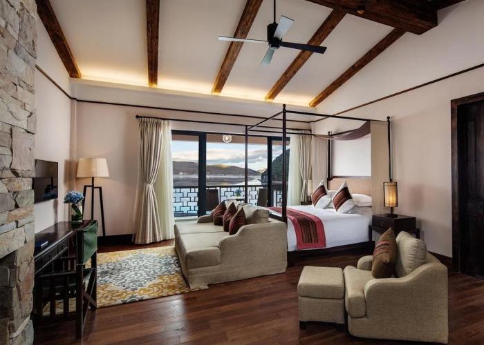 High Mountain Resort Shangri-la