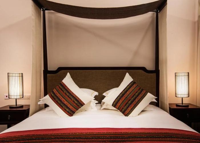 High Mountain Resort Shangri-la