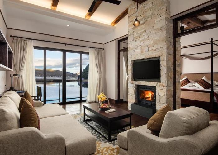 High Mountain Resort Shangri-la