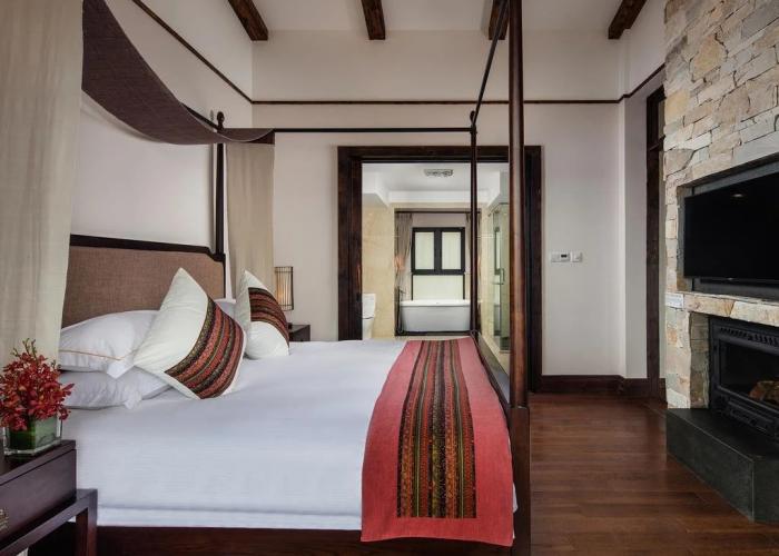 High Mountain Resort Shangri-la