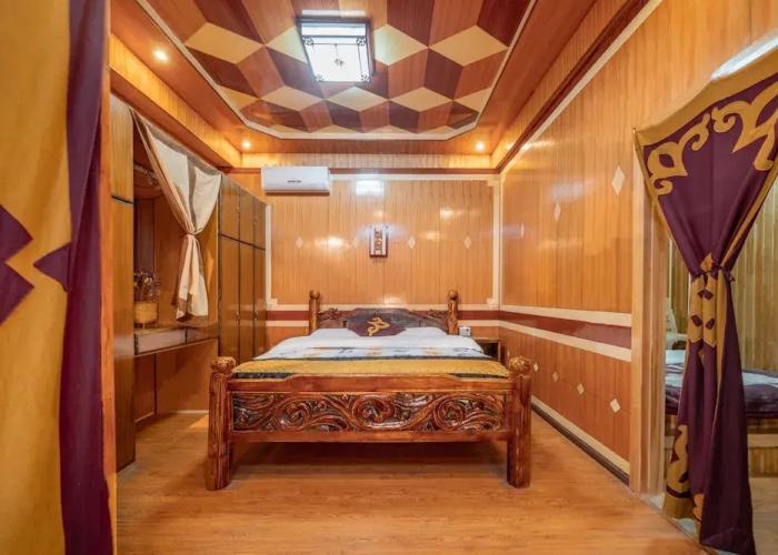 Shangri-La Home Inn